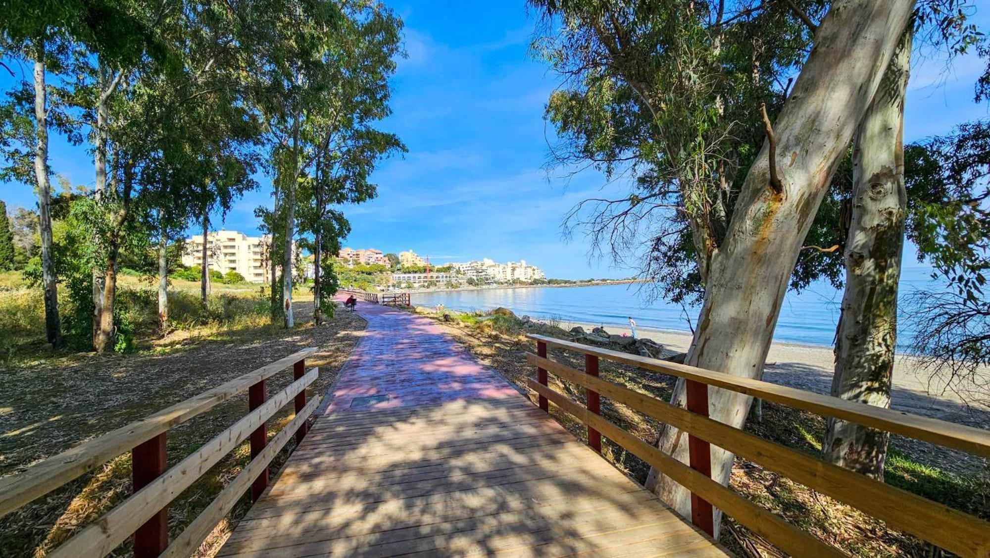 Junto A La Playa Del Cristo Cerca Del Puerto Apartamento Estepona Exterior foto