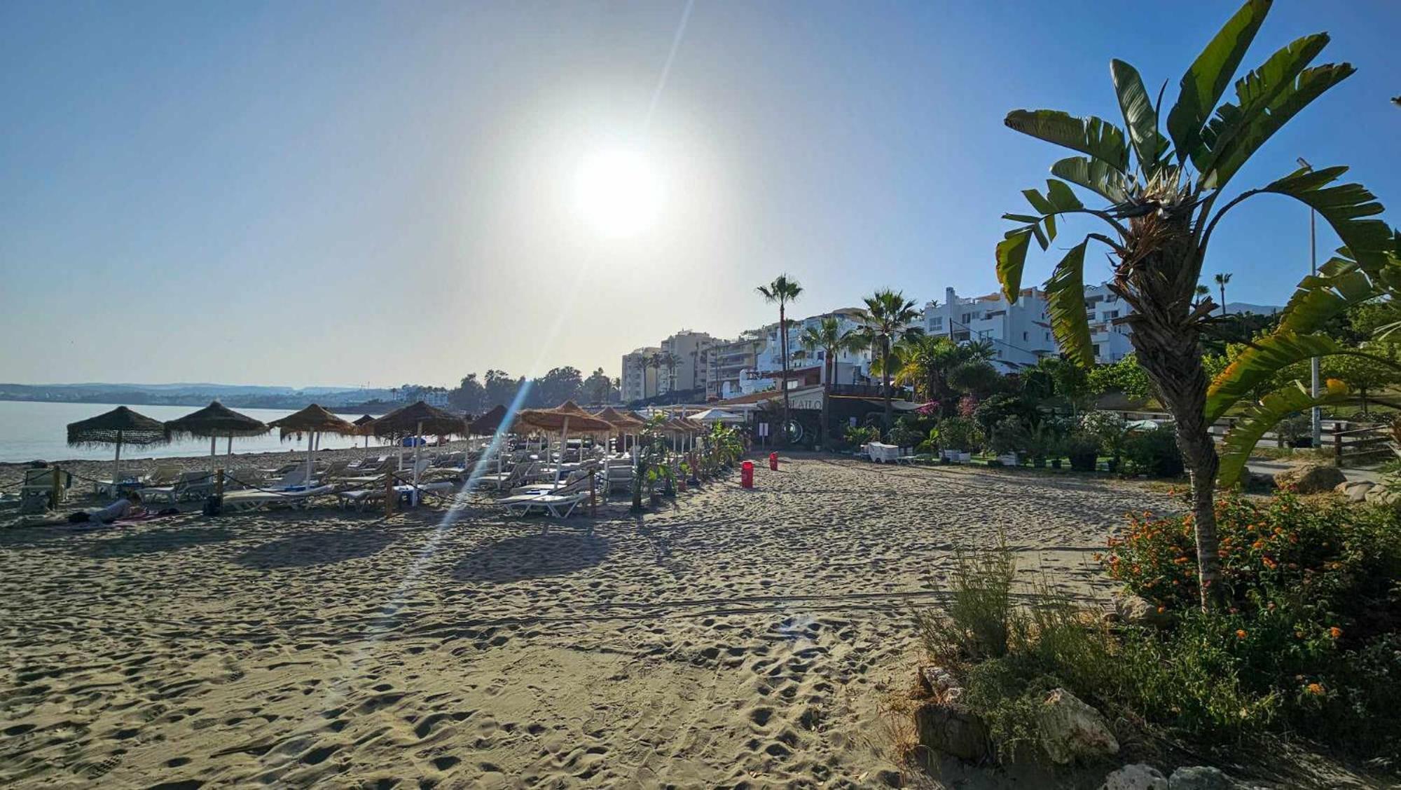 Junto A La Playa Del Cristo Cerca Del Puerto Apartamento Estepona Exterior foto
