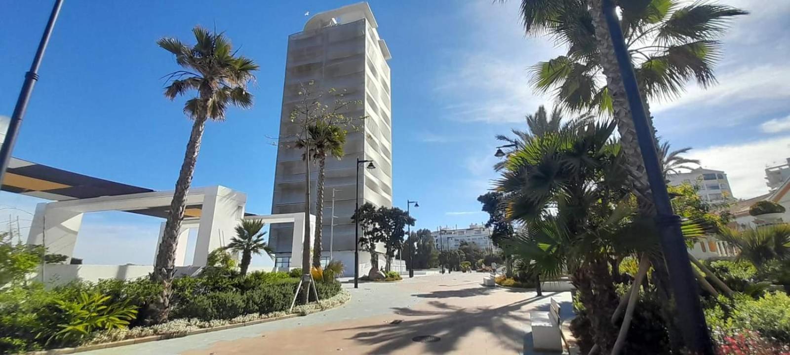 Junto A La Playa Del Cristo Cerca Del Puerto Apartamento Estepona Exterior foto