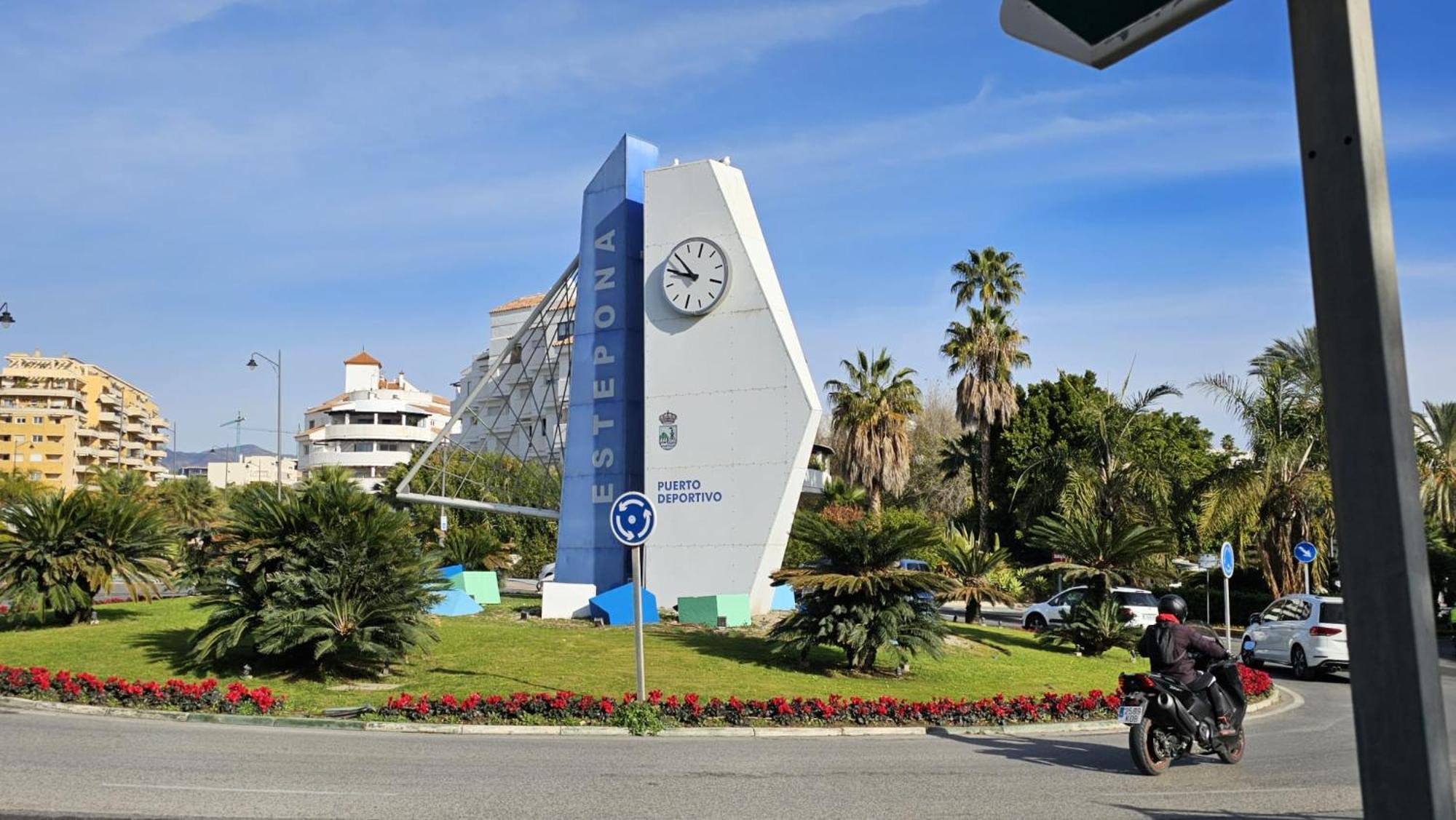 Junto A La Playa Del Cristo Cerca Del Puerto Apartamento Estepona Exterior foto