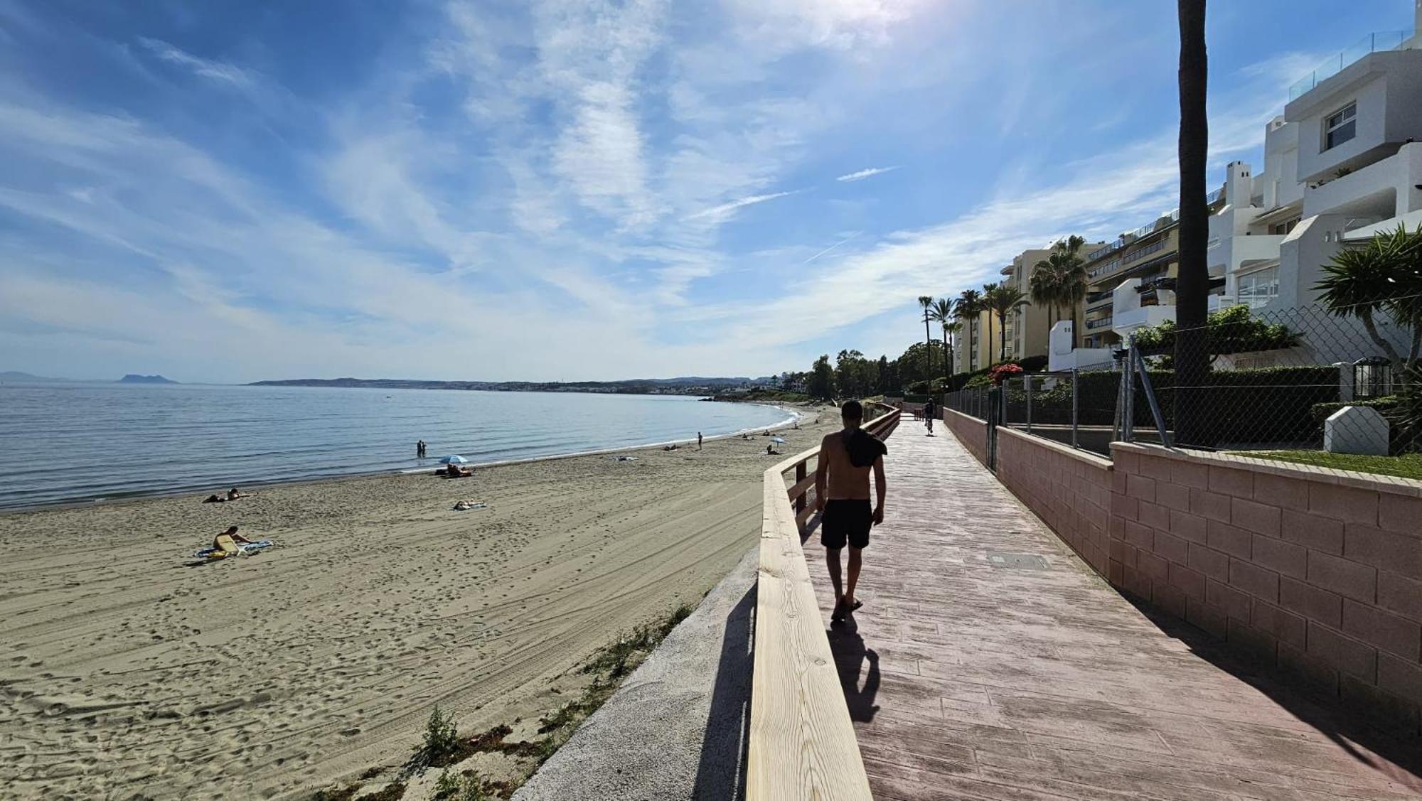 Junto A La Playa Del Cristo Cerca Del Puerto Apartamento Estepona Exterior foto